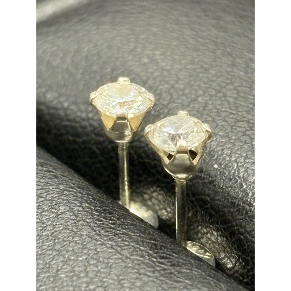 EUC Sterling Silver 4MM Cubic Zirconia Stud Earrings 925 G9